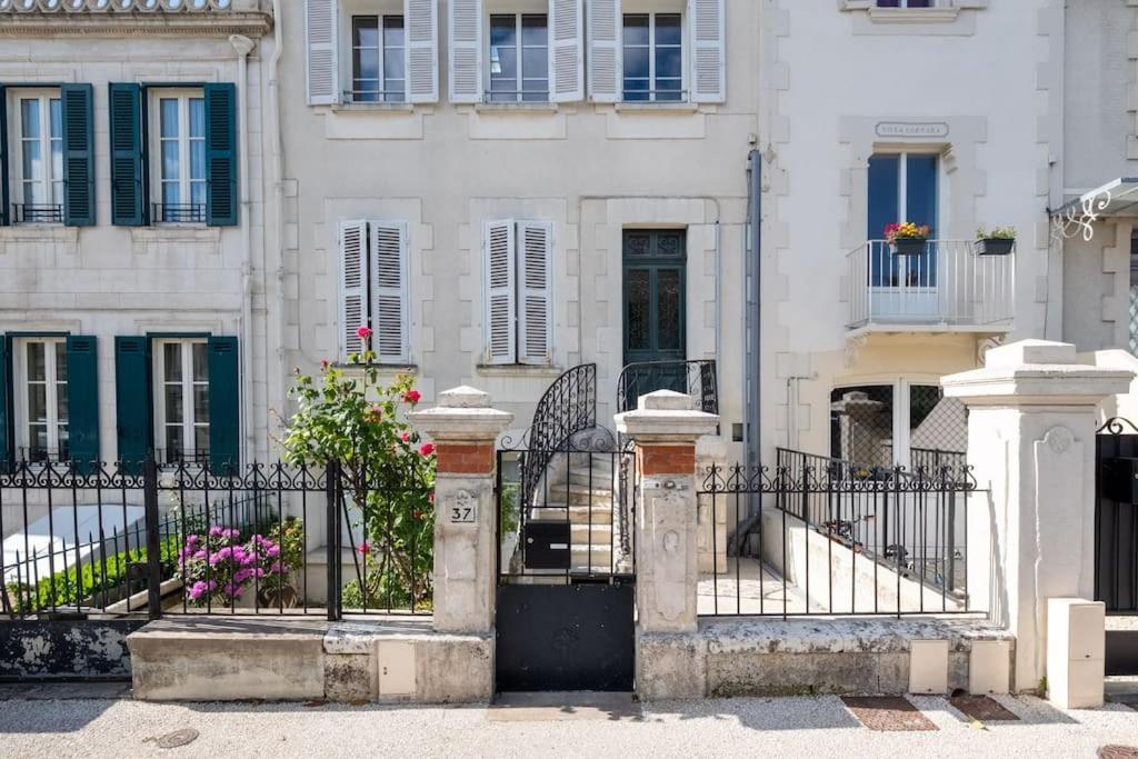 Superbe Appartement Facon Loft A 2 Pas Du Centre ! La Rochelle  Zewnętrze zdjęcie